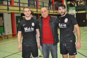 Onur Ulusoy ve babası Süleyman Ulusoy (ortada)