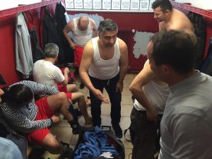 Türkspor soyunma odası maçtan önce
