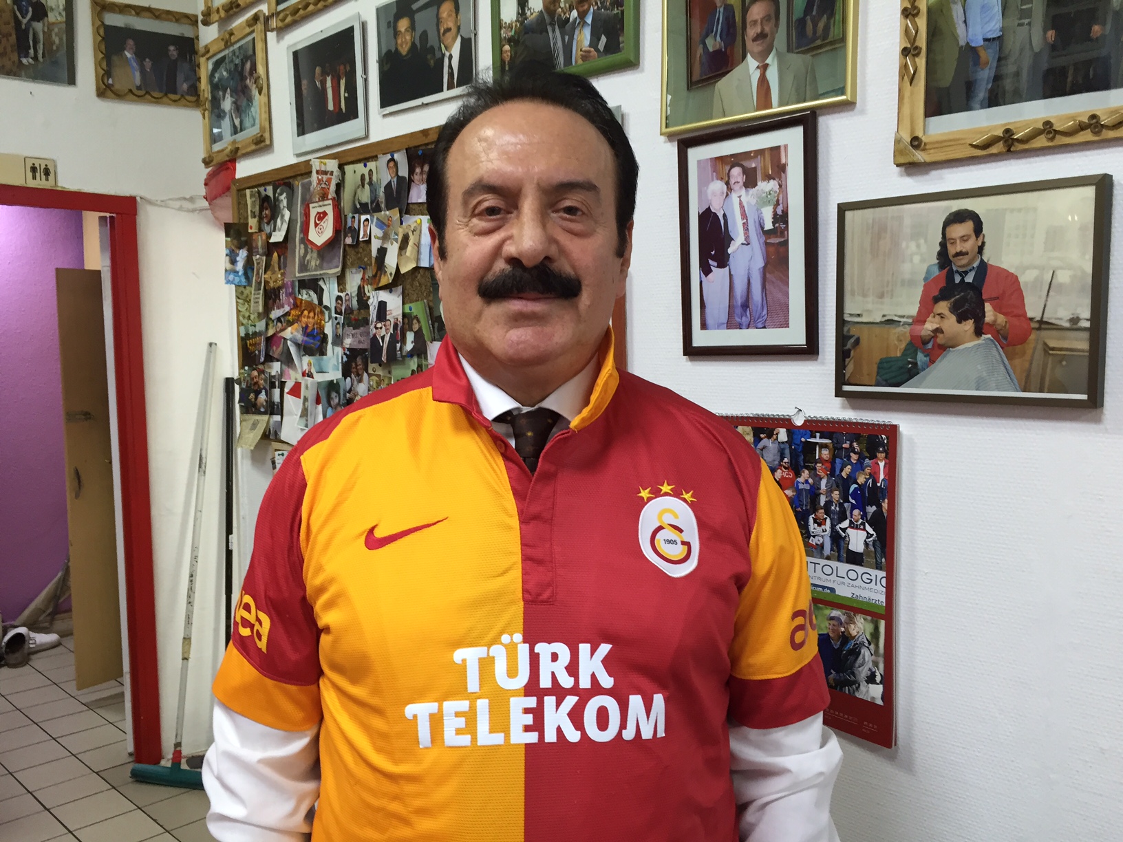 Behçet Algan: Cemaatin iki yüzü
