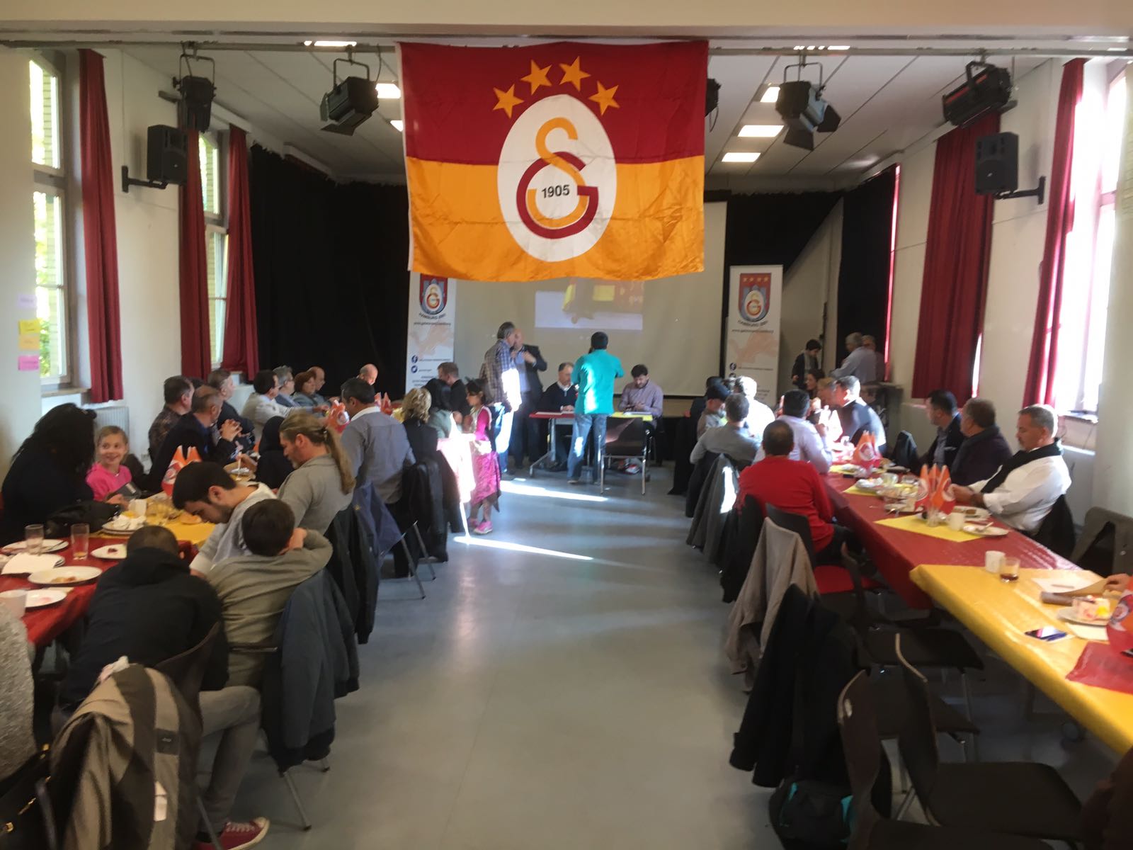 Salonda Cumhuriyet Kupası şöleni