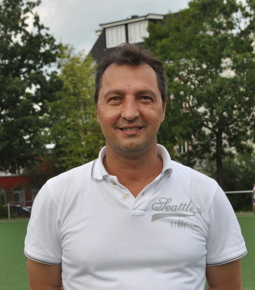 Acartürk ile yollar ayrıldı