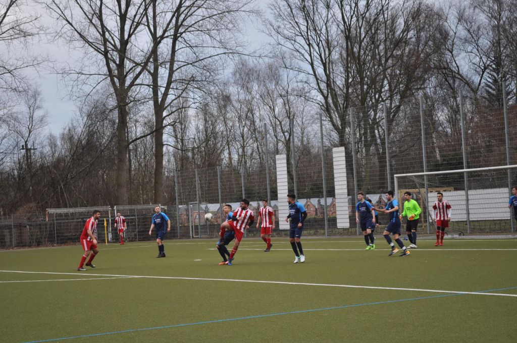 Rot Weiss özel maçta galip
