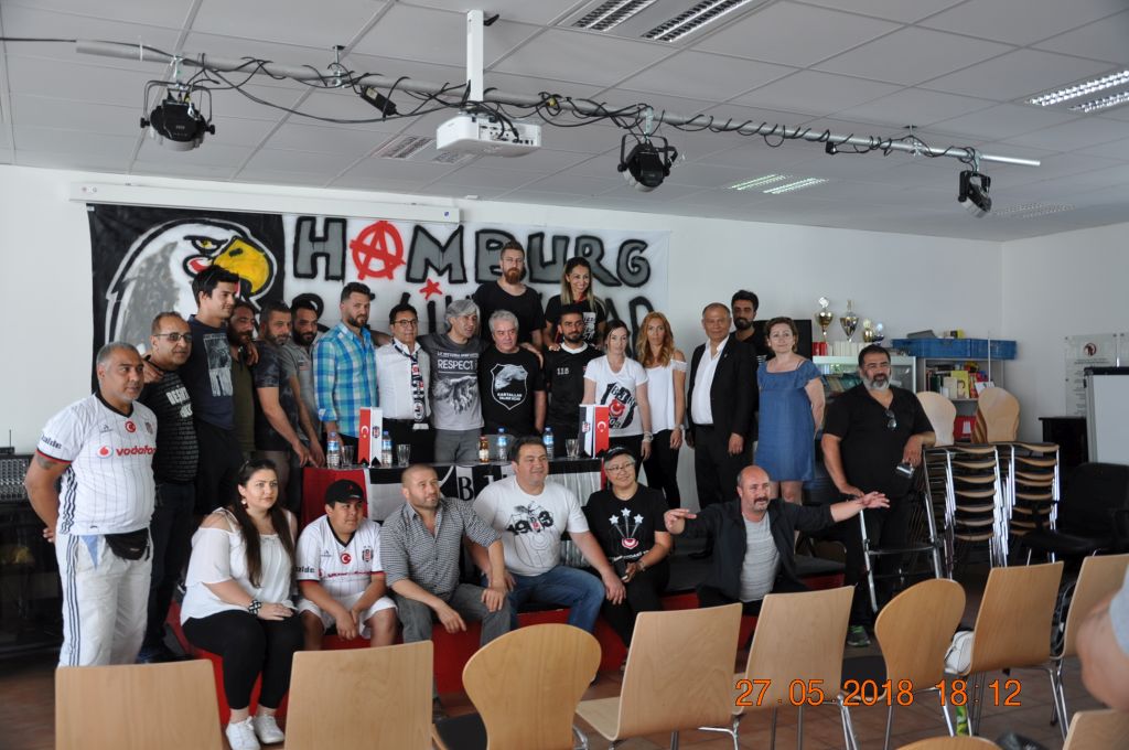 BJK Çarşı grubu Hamburg’da