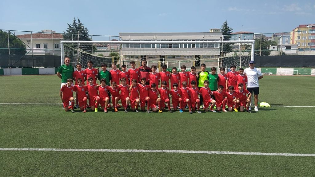Geleceğin futbolcuları Atik’e emanet