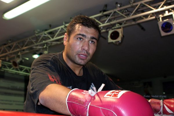 Sinan Şamil Sam anısına dev boks galası planlanıyor