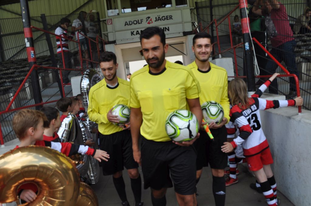 Altona, St.Pauli’yi ağırlıyor