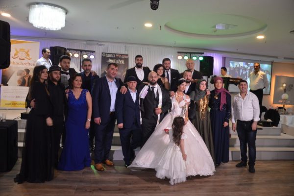 Hamburg’da dillere destan ”Paşa” düğünü