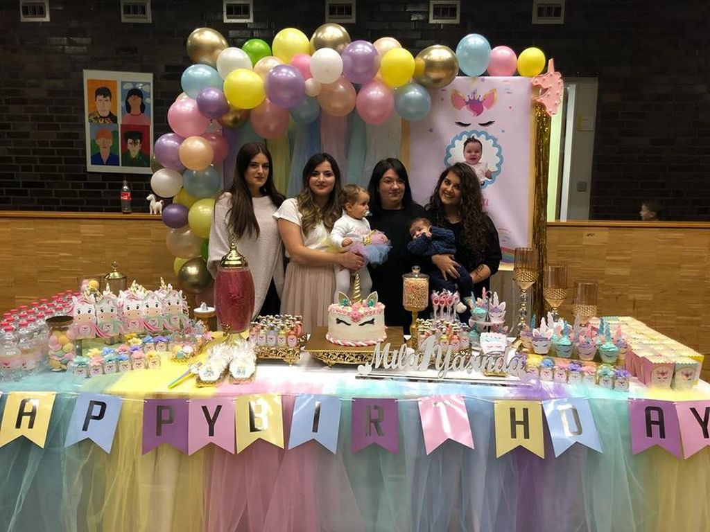 Mila’nın yaş günü sevinci