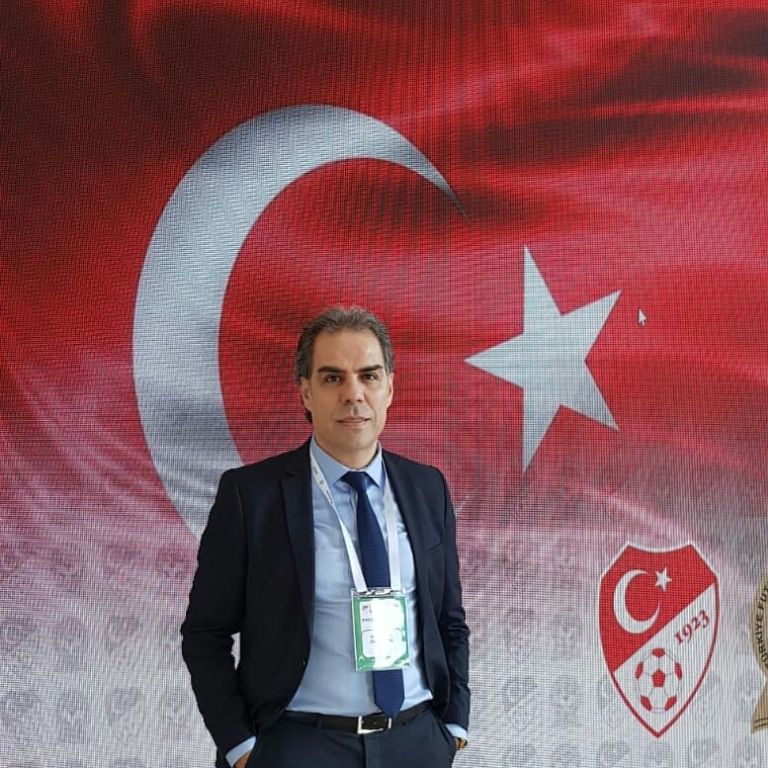 Abdulkadir Bakırdöven, Antrenör Gelişim Seminerine katıldı.