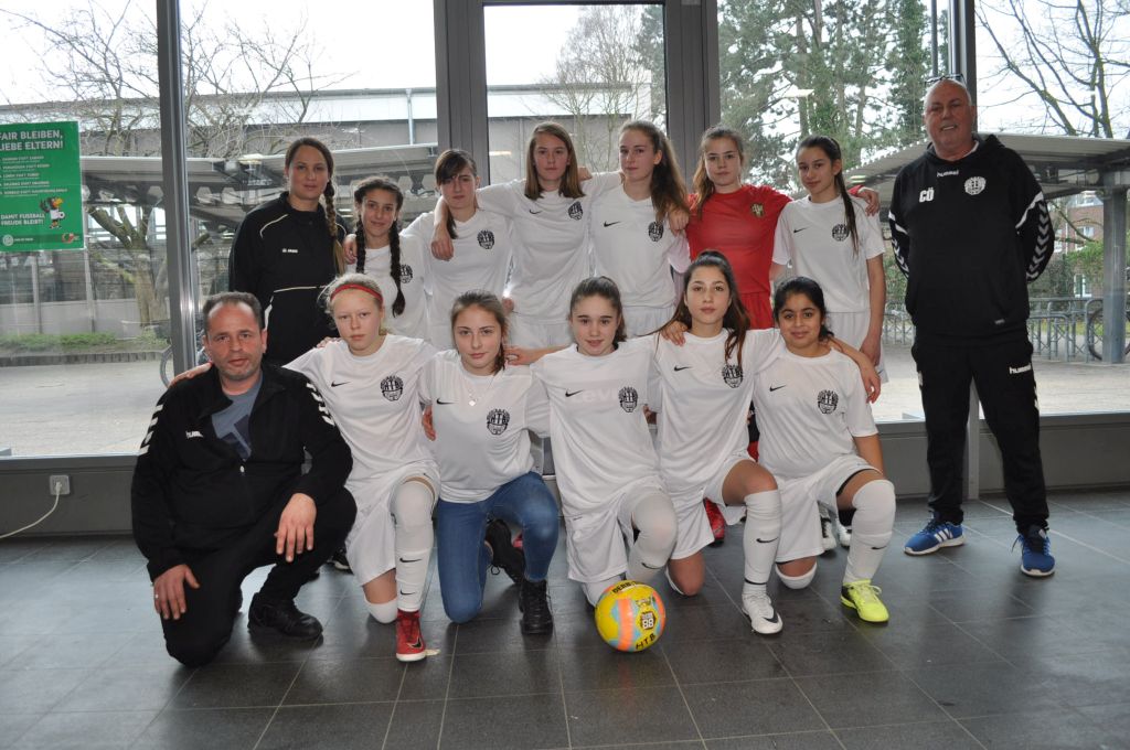 …DREI Tore zum totalen Triumph…