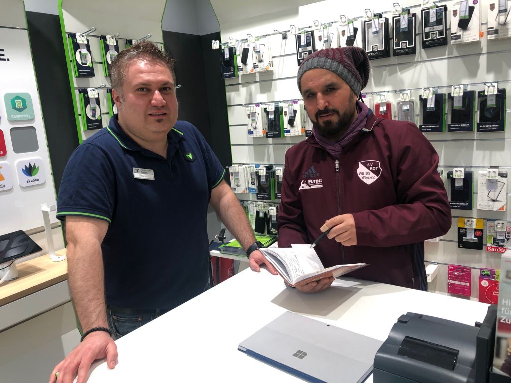 Harburg Phoenix-Center’de Mobilcom Debitel açıldı