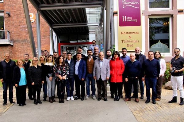 HAMAM HAFEN’DE HAMBURG TÜRK BASIN BİRLİĞİ KAHVALTISI
