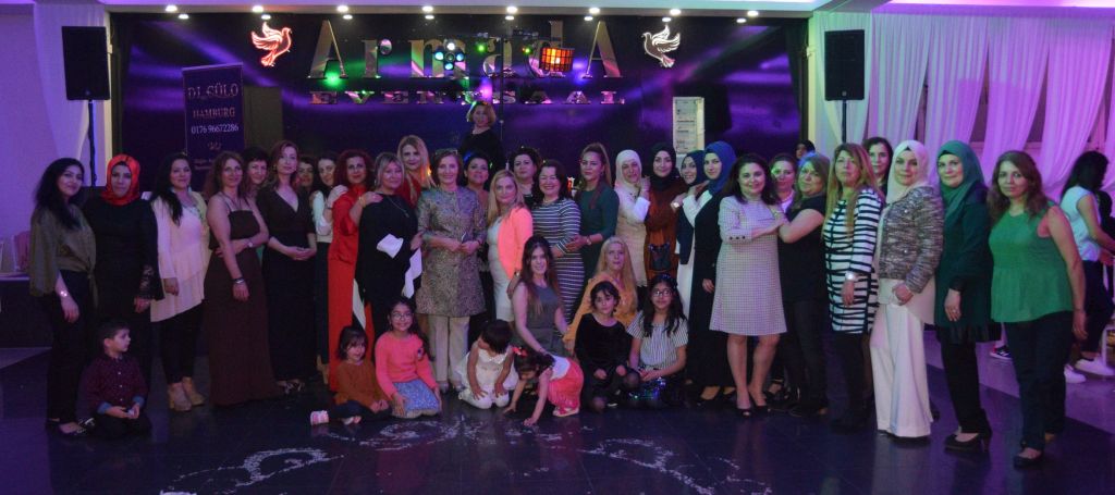 “Kadın Dayanışma Gecesi”nde 3 bin 600 avro toplandı