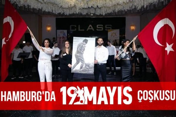HAMBURG’DA MUHTEŞEM 19 MAYIS KUTLAMASI