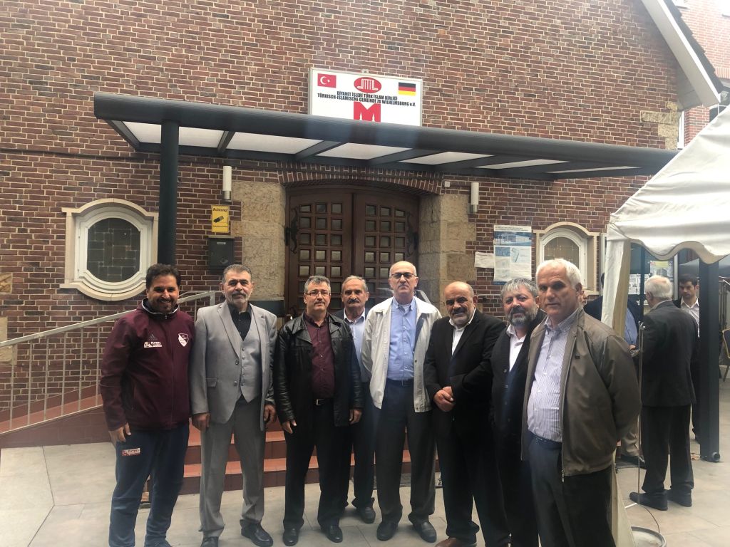 Bayram Namazı Sonrası Bayramlaşma