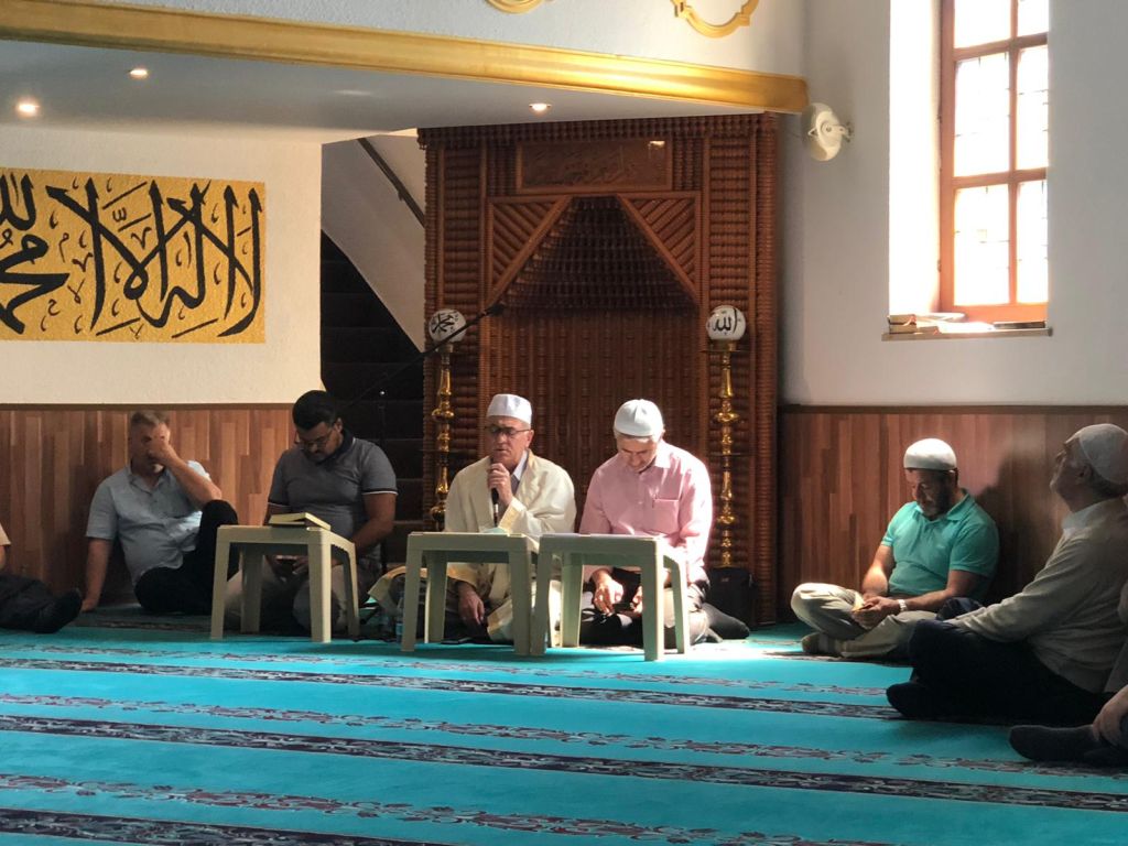 Gazeteci Hurşit Köse Babası Türkey Köse için Mevlid Okuttu