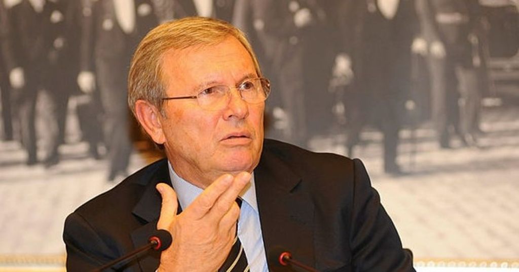 Yeni MHK Başkanı Zekeriya Alp oldu