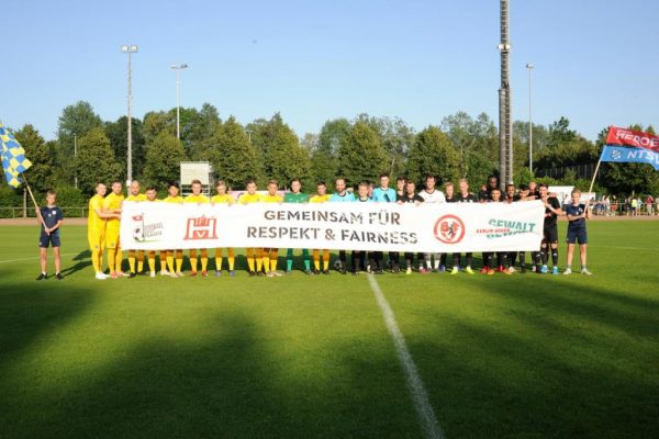 Saisoneröffnung Oberliga Hamburg: Niendorfer TSV – SC Victoria 1:1