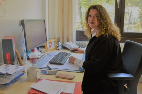 ASKLEPİOS HARBURG HASTAHANESİ’NİN UYUMDAN SORUMLU GÜLEN YÜZÜ ALEV GÜRBALKA