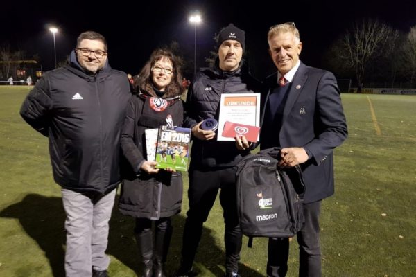 Matthias Coordts (Oststeinbeker SV) ist HFV-Ehrenamtler des Monats November 2019