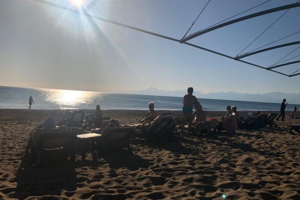 Antalya’ya kış gelmiyor…