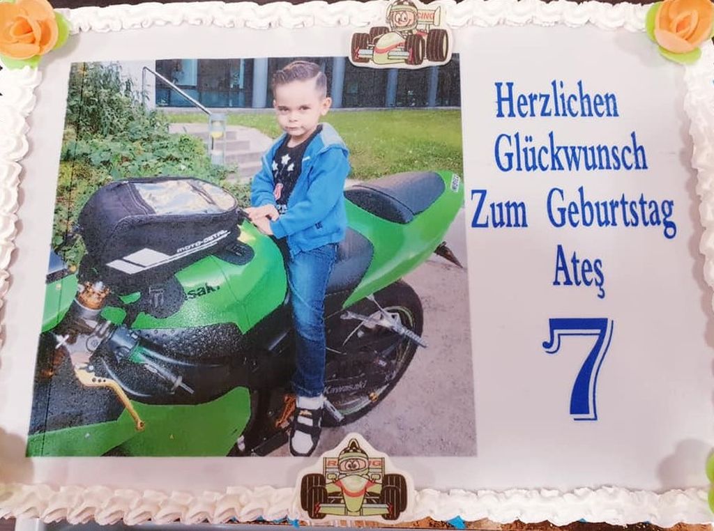 Ateş 7. Yaş Gününü Kutladı