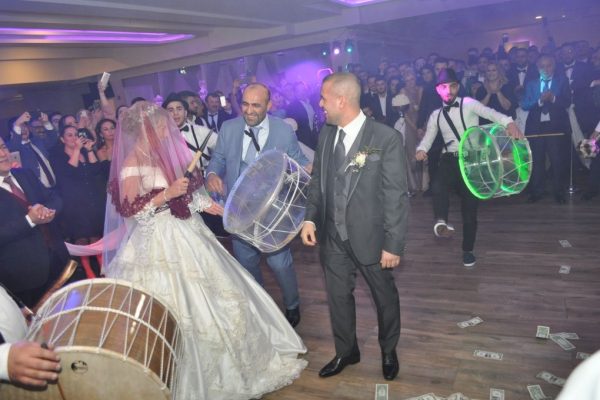 Malatya’lı Ercan oğlunu evlendirdi