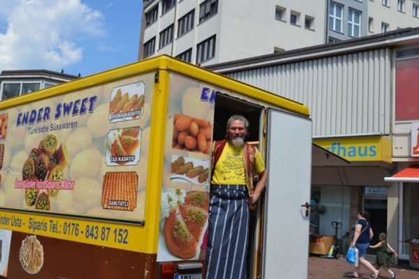 TATLICI ENDER USTANIN  EKMEK TEKNESİ BULUNDU!