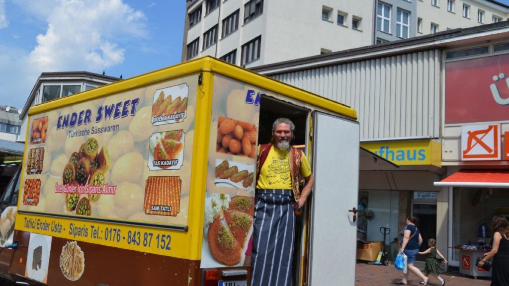 TATLICI ENDER USTANIN  EKMEK TEKNESİ BULUNDU!