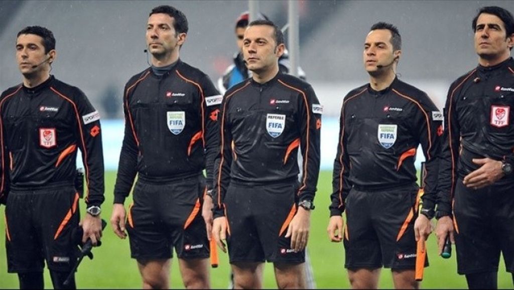 Koronavirüs hakemleri yaktı!