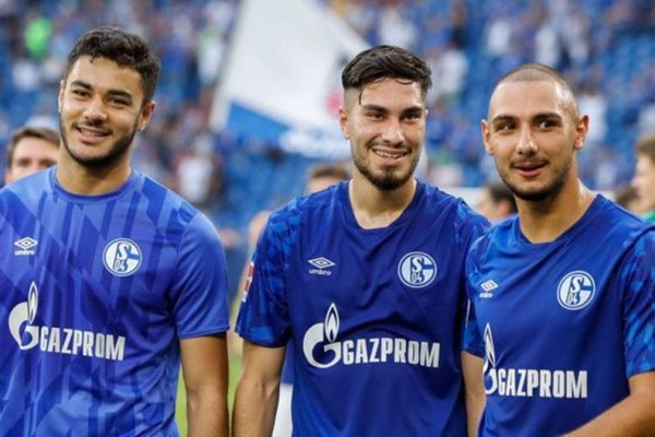 Schalke 04’te oyuncular sezon sonuna kadar maaşlarından vazgeçti