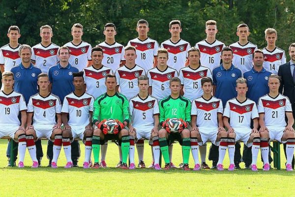 ALMAN FUTBOLU YENİ BİR KRİZE DOĞRU
