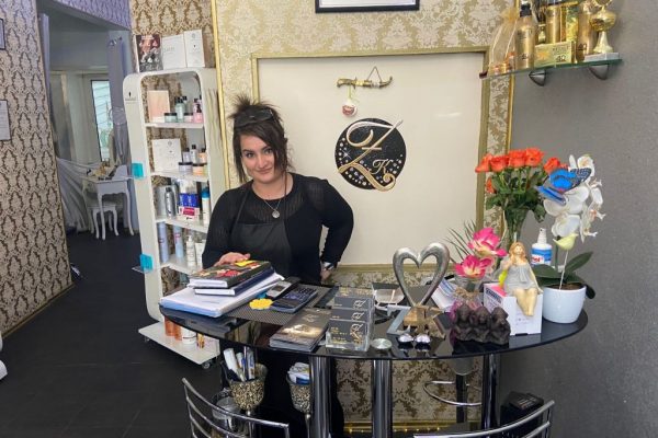 Lübeck’te bir numara ”Golden Diamond” bayan kuaförü