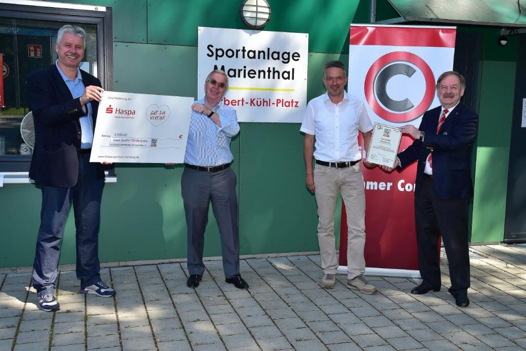 Haspa fördert den Jugendfußball im HFV