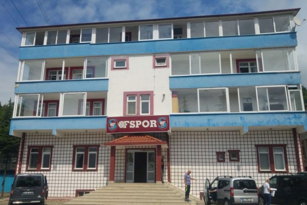 Ofspor başkansız kaldı