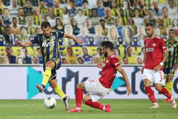 Fenerbahçe: 1 – Demir Grup Sivasspor: 2