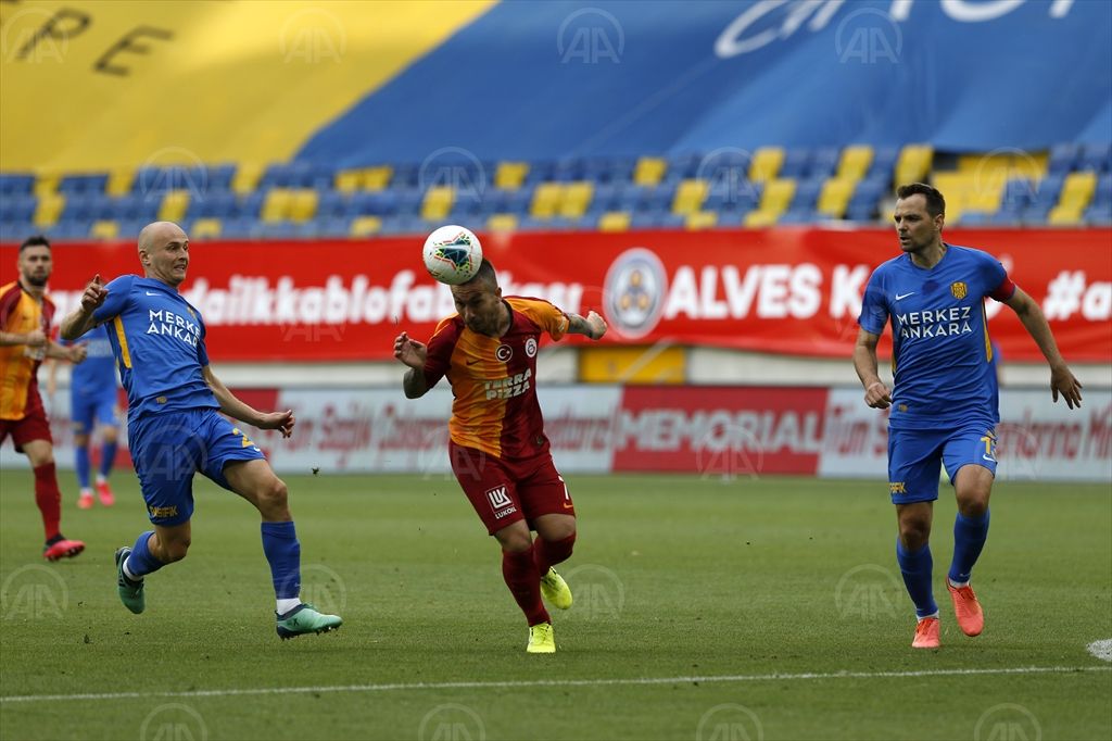 Galatasaray lig sonuncusuna yenildi