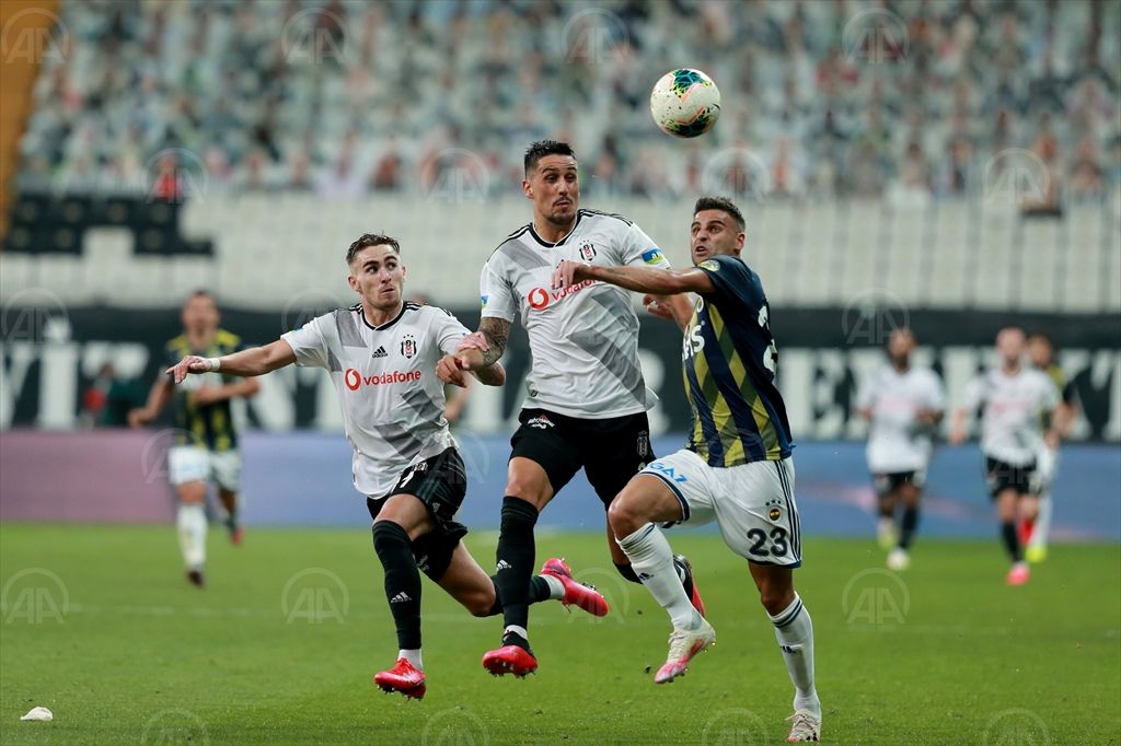Beşiktaş, üçüncülük umudunu son haftaya taşıdı
