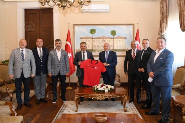 TFF Başkanı Nihat Özdemir, Antalya’da ziyaretlerde bulundu