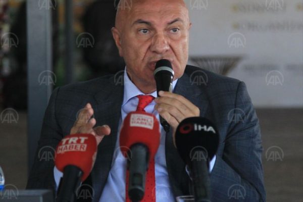 Samsunspor Başkanı Yüksel Yıldırım: “Yeniden bu takımı efsane hale getirmeyi planlıyorum”