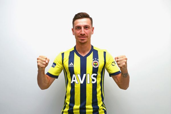 Fenerbahçe’nin yeni transferi Mert Hakan Yandaş: “Bana verilen sözlerin arkasında duran kulübe geldim”