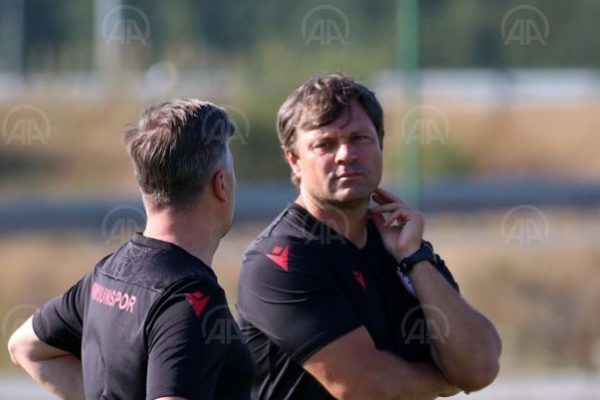 Ertuğrul Sağlam: “Samsunspor’u hak ettiği Süper Lig’e taşıyacağız”