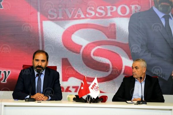 Sivasspor, Rıza Çalımbay’la sözleşme imzaladı