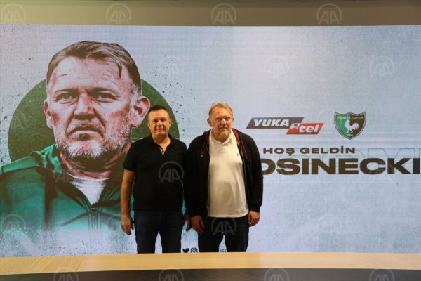 Denizlispor, teknik direktör Robert Prosinecki ile sözleşme imzaladı
