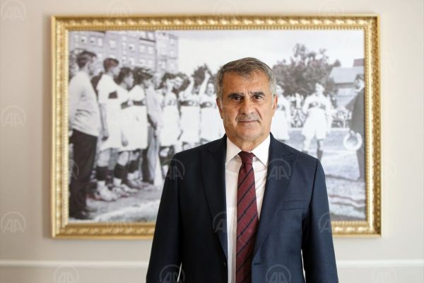 A Milli Takım Teknik Direktörü Şenol Güneş,  gündeme ilişkin soruları yanıtladı.