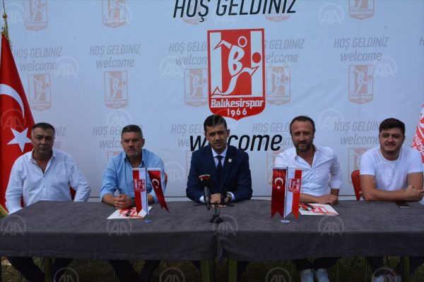Balıkesirspor, teknik direktör Mesut Dilsöz ile sözleşme imzaladı