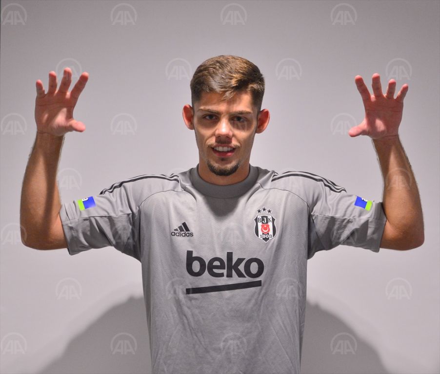 Beşiktaş’ın yeni transferi Montero: “Burada bir çıkış yakalamak istiyorum”
