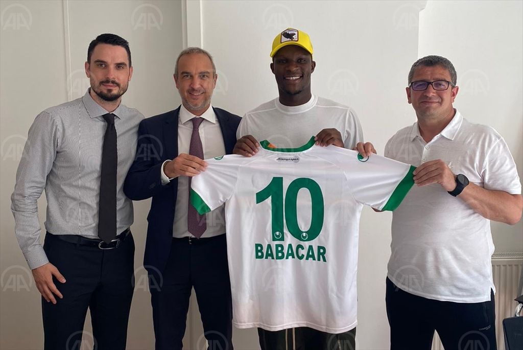 Aytemiz Alanyaspor, Khouma Babacar’ı transfer etti