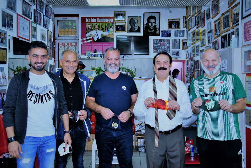 “HAMBURG MUHTARI” TV. PROGRAMINDA YENİ FUTBOL SEZONU MASAYA YATIRILDI!