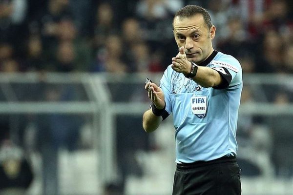 Lig hakemlerinin en tecrübelisi Cüneyt Çakır
